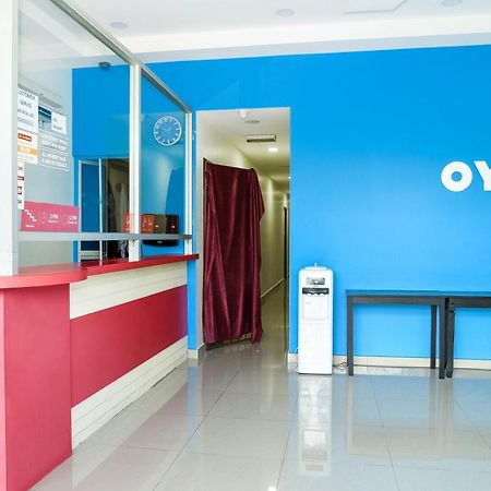 Oyo 90282泰姬酒店-7区 莎阿南 外观 照片