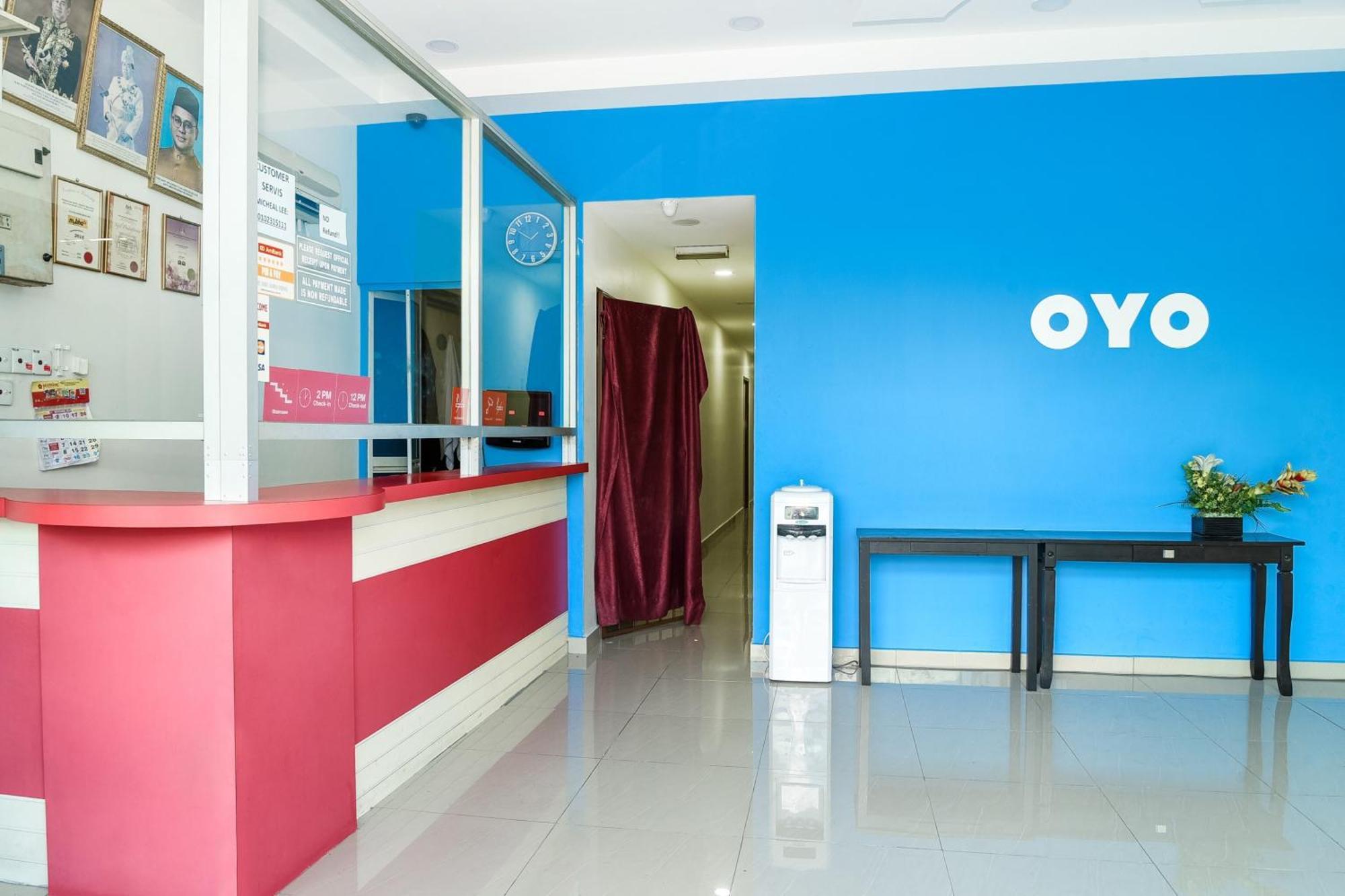Oyo 90282泰姬酒店-7区 莎阿南 外观 照片